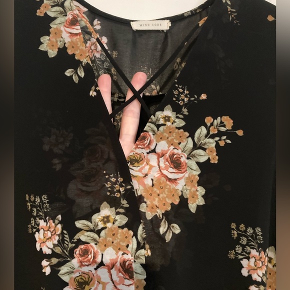 Mind code women’s blouse - Picture 5 of 10